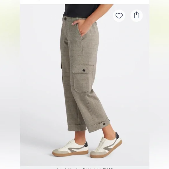 Liverpool Utility Crop w/Tab Hem & Cargo Pocket - Picture 4 of 11